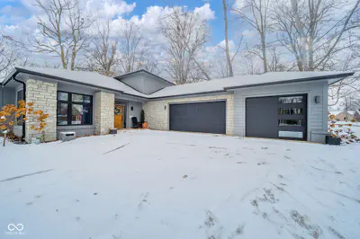 7133 Mayapple Lane, Pendleton - 3