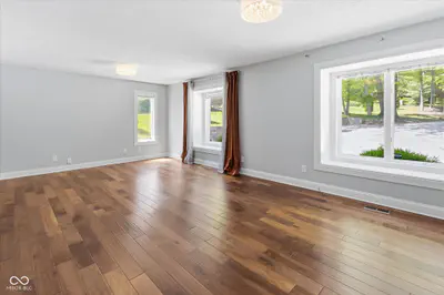 8631 Bay Colony Drive, Indianapolis - 17