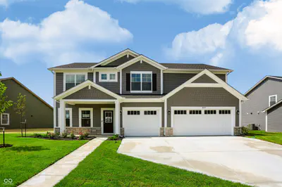 8657 Meadowlands Court, Plainfield - 2