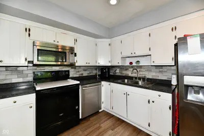 2732 Parkwood Drive, Indianapolis - 11