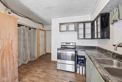 129 Main Street, Fillmore - 9