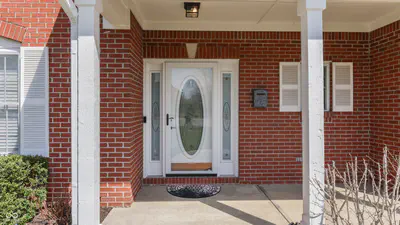 8204 Stoney Bend Circle, Indianapolis - 3