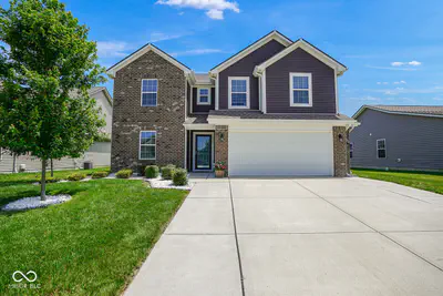 437 Thunderwood Drive, Greenfield
