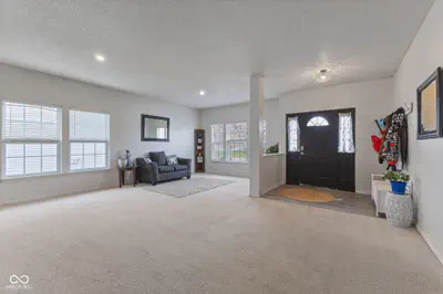 797 Hickory Pine Drive, New Whiteland - 6