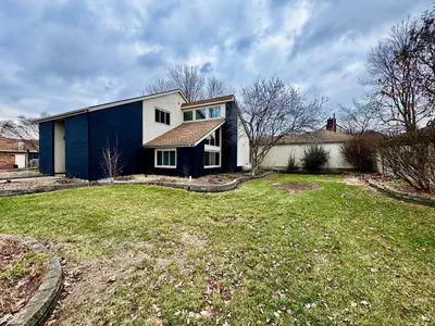 560 Sir Lancelot Drive, Seymour - 3