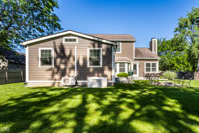 8688 Buffett Parkway, Fishers - 47