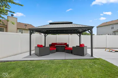 435 Lake Shore Court, Franklin - 44