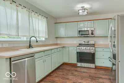 10625 Gathering Drive, Indianapolis - 10