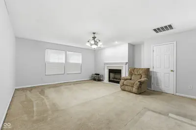226 Gazebo Drive, Indianapolis - 6