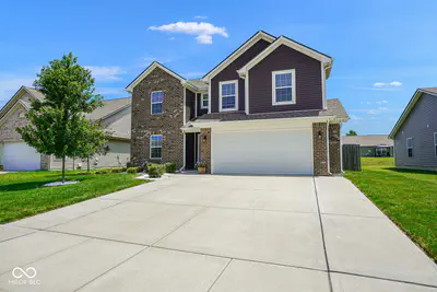 437 Thunderwood Drive, Greenfield - 2