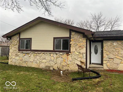 458 Sayre Drive, Greenwood - 2