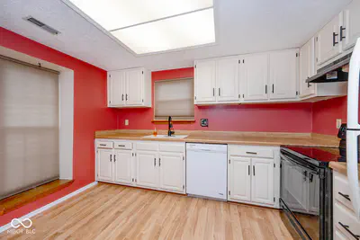 8012 Valley Farms Court, Indianapolis - 10