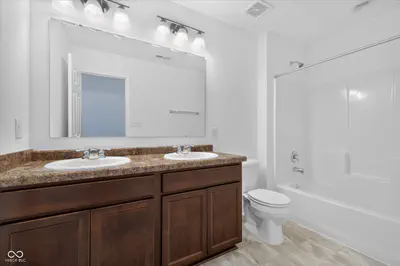 5115 Triple Crown Way, Indianapolis - 43