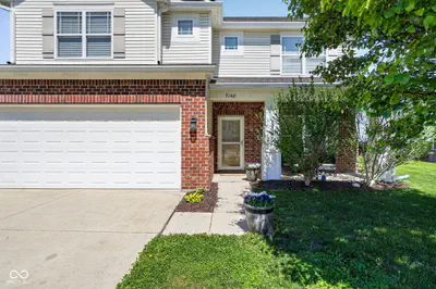 7148 Chelmsford Drive, McCordsville - 2