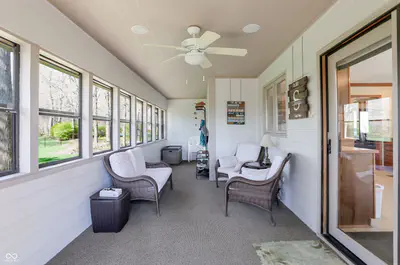 5571 Red Oak Drive, Greenfield - 44