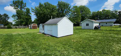 2394 Sunset Drive, Connersville - 21