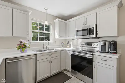 4513 Lost Tree Drive, Indianapolis - 47