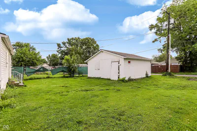 817 Division Street, Indianapolis - 37