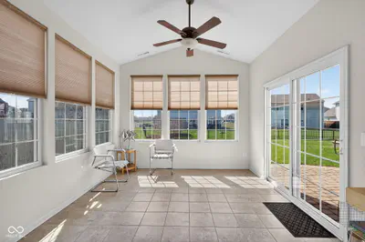 6121 Marigold Court, Whitestown - 19