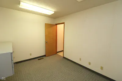 1720 Lafayette Road, Crawfordsville - 30
