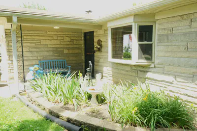 10420 Bradford Road, Avon - 2