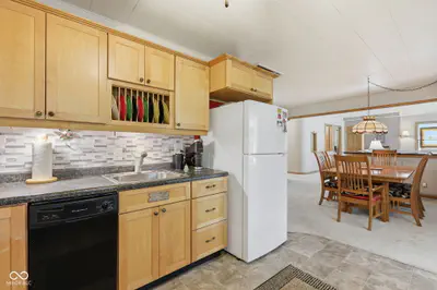 627 Hemphill Drive, Nineveh - 18
