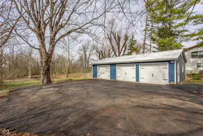 6201 Proctor Road, Muncie - 25
