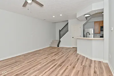 11437 Enclave Boulevard, Fishers - 7