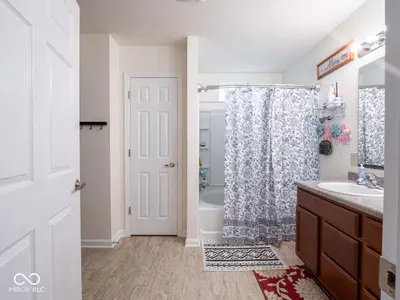 8218 Devon Avenue, Indianapolis - 28