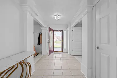 11103 Bear Hollow Drive, Indianapolis - 4