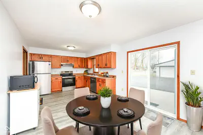 382 Pinedale Drive, Avon - 13