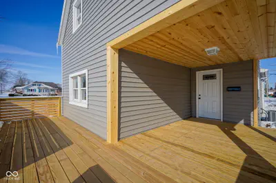 412 Main Street, Elwood - 3