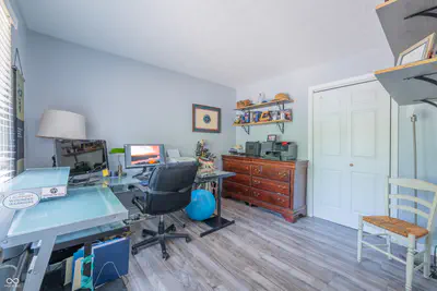 2048 Waters Edge Drive, Bloomington - 18