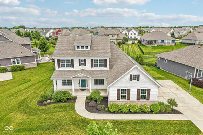3760 Shady Lake Drive, Westfield