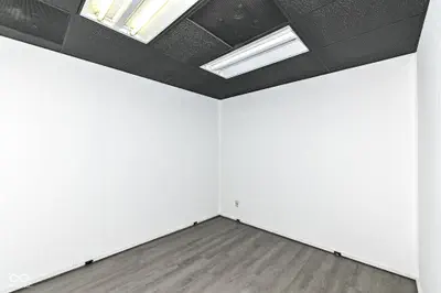 2401 Monroe Street, Muncie - 19