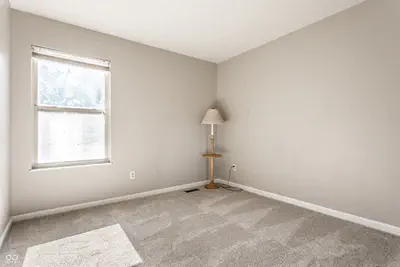 8688 Buffett Parkway, Fishers - 36
