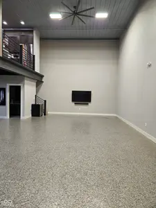17745 Motor District Circle, Westfield - 25