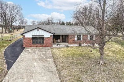 382 Pinedale Drive, Avon - 4