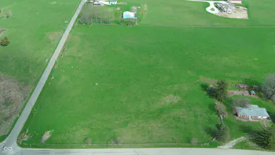 7614 Mill Road, Spiceland - 12