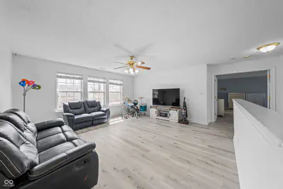 11103 Bear Hollow Drive, Indianapolis - 16